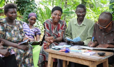 Members of the Dabani Village Savings and Loan Association in Uganda
